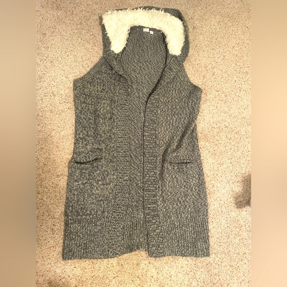 Fantastic long vest with Sherpa hood